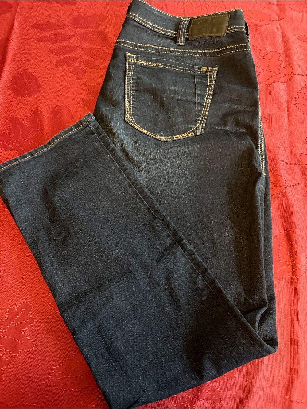 Silver Jeans Dark Blue Straight Leg Jeans size 18/32